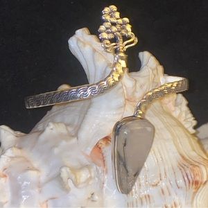 Sale - Dendritic Pearl statement leaves cuff